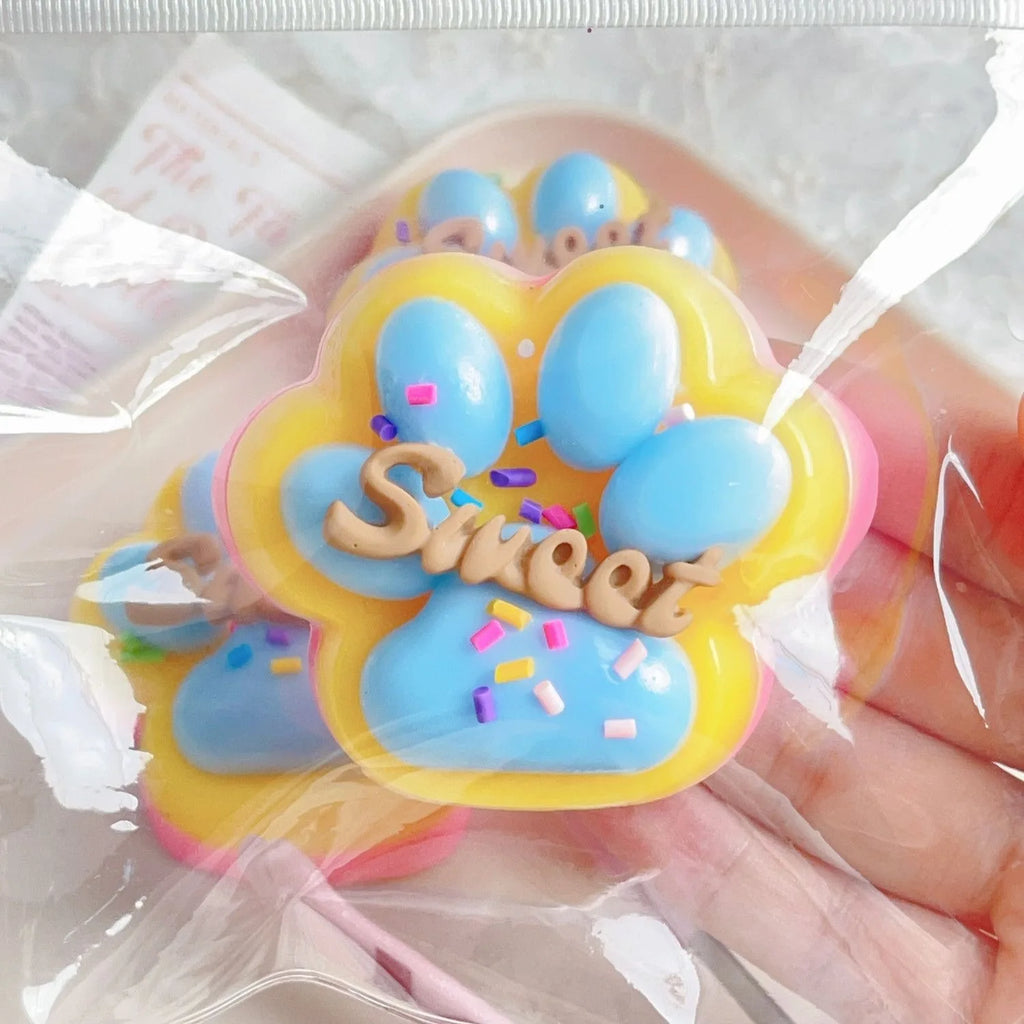 Paws & Calm: Cat Paw Pinch Fidget Toy