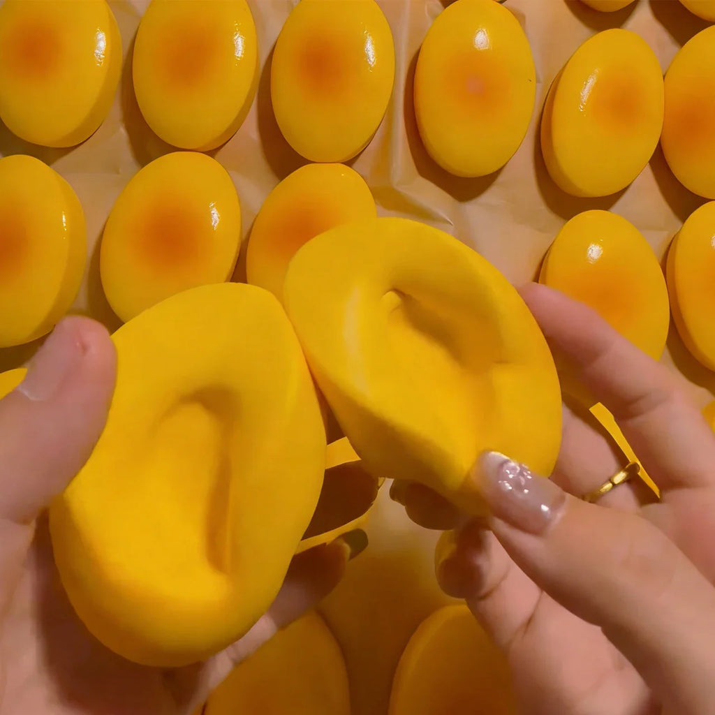 Slow-rising cheese squishy toy for anxiety relief